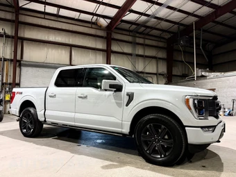 2023 Ford F-150 LARIAT Crew Cab Short Bed - miniatura 3