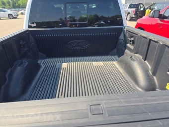 2023 Ford F-150 LARIAT Crew Cab Short Bed - miniatura 16