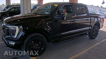 2023 Ford F-150 LARIAT Crew Cab Short Bed