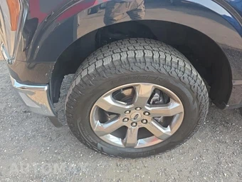 2023 Ford F-150 LARIAT Crew Cab Short Bed - miniatura 8