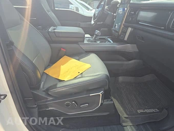 2023 Ford F-150 Lightning LARIAT Crew Cab Short Bed - miniatura 20