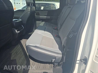 2023 Ford F-150 Lightning LARIAT Crew Cab Short Bed - miniatura 9