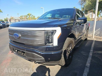 2023 Ford F-150 Lightning LARIAT Crew Cab Short Bed