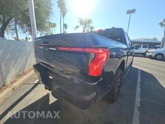 2023 Ford F-150 Lightning LARIAT Crew Cab Short Bed - miniatura 3