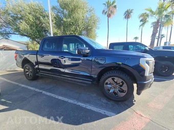 2023 Ford F-150 Lightning LARIAT Crew Cab Short Bed - miniatura 4