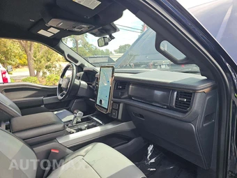 2023 Ford F-150 Lightning LARIAT Crew Cab Short Bed - miniatura 17