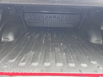 2023 Ford F-150 Lightning LARIAT Crew Cab Short Bed - miniatura 16