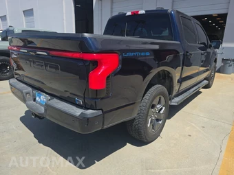 2023 Ford F-150 Lightning LARIAT Crew Cab Short Bed - miniatura 4