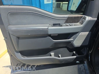 2023 Ford F-150 Lightning LARIAT Crew Cab Short Bed - miniatura 9