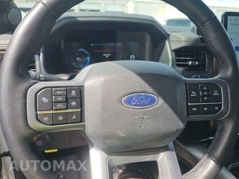 2023 Ford F-150 Lightning LARIAT Crew Cab Short Bed - miniatura 22