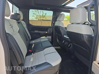 2023 Ford F-150 Lightning PLATINUM Crew Cab Short Bed - miniatura 16