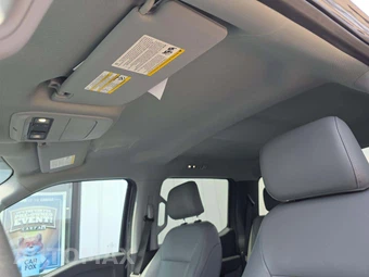 2023 Ford F-150 Lightning PRO Crew Cab Short Bed - miniatura 11