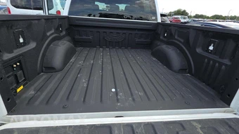 2023 Ford F-150 Lightning PRO Crew Cab Short Bed - miniatura 35