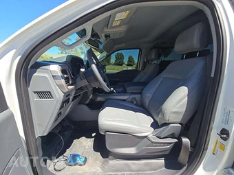 2023 Ford F-150 Lightning PRO Crew Cab Short Bed - miniatura 3