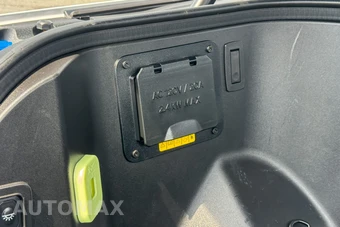 2023 Ford F-150 Lightning XLT Crew Cab Short Bed - miniatura 10