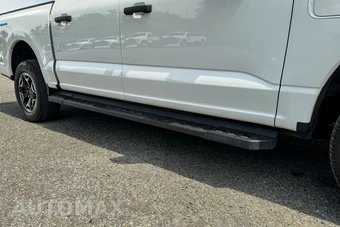 2023 Ford F-150 Lightning XLT Crew Cab Short Bed - miniatura 13