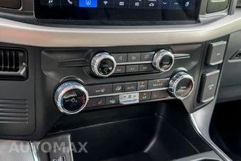 2023 Ford F-150 Lightning XLT Crew Cab Short Bed - miniatura 38