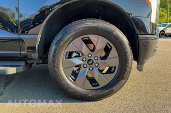 2023 Ford F-150 Lightning XLT Crew Cab Short Bed - miniatura 12