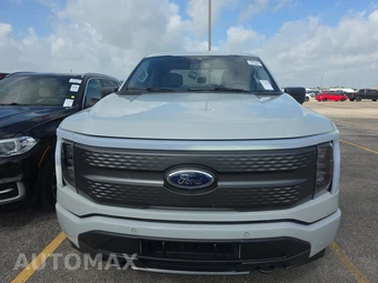 2023 Ford F-150 Lightning XLT Crew Cab Short Bed - miniatura 15