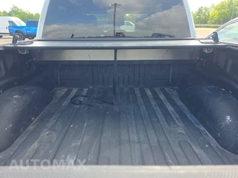 2023 Ford F-150 Lightning XLT Crew Cab Short Bed - miniatura 16