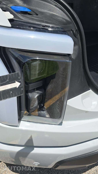2023 Ford F-150 Lightning XLT Crew Cab Short Bed - miniatura 24