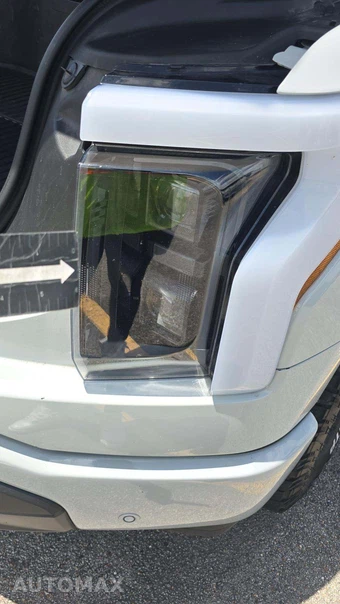 2023 Ford F-150 Lightning XLT Crew Cab Short Bed - miniatura 28