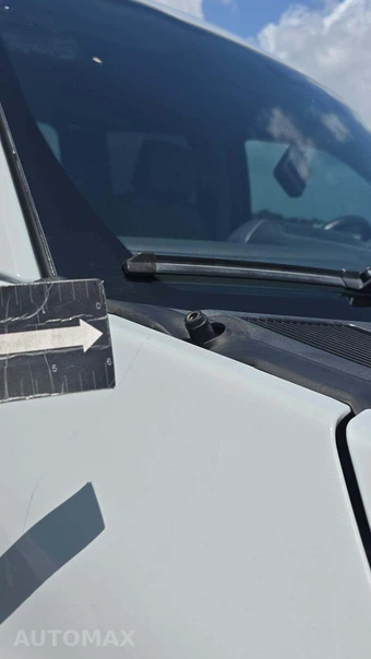 2023 Ford F-150 Lightning XLT Crew Cab Short Bed - miniatura 45