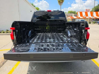 2023 Ford F-150 Lightning XLT Crew Cab Short Bed - miniatura 14
