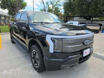 2023 Ford F-150 Lightning XLT Crew Cab Short Bed - miniatura 4