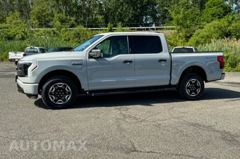 2023 Ford F-150 Lightning XLT Crew Cab Short Bed - miniatura 6
