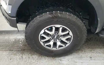 2023 Ford F-150 Raptor Crew Cab Short Bed - miniatura 9