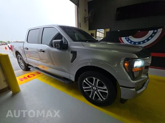 2023 Ford F-150 XL Crew Cab Short Bed - miniatura 3
