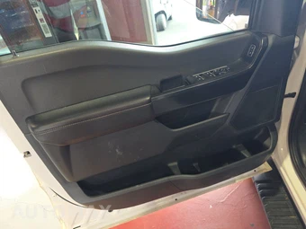 2023 Ford F-150 XL Crew Cab Short Bed - miniatura 9