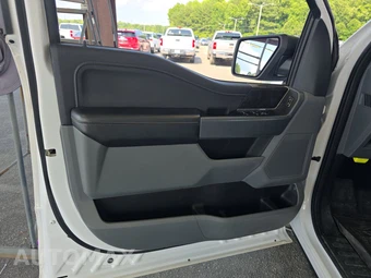 2023 Ford F-150 XLT Crew Cab Medium Bed - miniatura 9