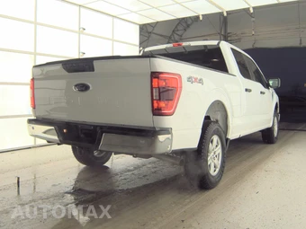 2023 Ford F-150 XLT Crew Cab Medium Bed - miniatura 4