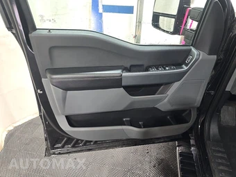 2023 Ford F-150 XLT Crew Cab Medium Bed - miniatura 9