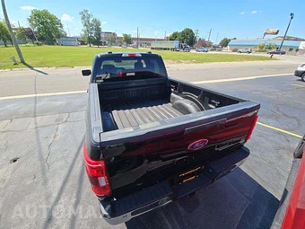2023 Ford F-150 XLT Crew Cab Medium Bed - miniatura 14
