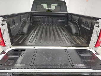 2023 Ford F-150 XLT Crew Cab Medium Bed - miniatura 16