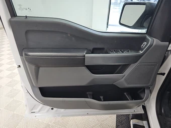 2023 Ford F-150 XLT Crew Cab Medium Bed - miniatura 9