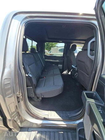 2023 Ford F-150 XLT Crew Cab Medium Bed - miniatura 16
