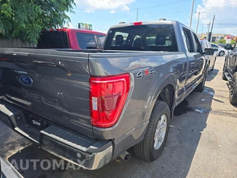 2023 Ford F-150 XLT Crew Cab Medium Bed - miniatura 3