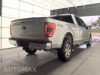 2023 Ford F-150 XLT Crew Cab Medium Bed - miniatura 4