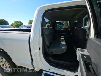 2023 Ford F-150 XLT Crew Cab Medium Bed - miniatura 16