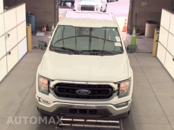 2023 Ford F-150 XLT Crew Cab Medium Bed - miniatura 2
