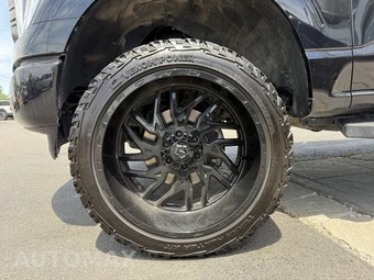 2023 Ford F-150 XLT Crew Cab Medium Bed - miniatura 21