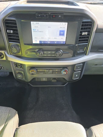 2023 Ford F-150 XLT Crew Cab Medium Bed - miniatura 11