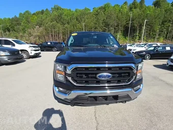 2023 Ford F-150 XLT Crew Cab Medium Bed - miniatura 2