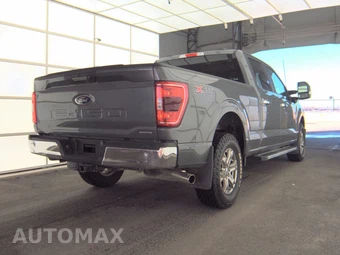 2023 Ford F-150 XLT Crew Cab Medium Bed - miniatura 4