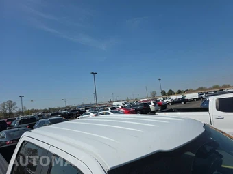 2023 Ford F-150 XLT Crew Cab Medium Bed - miniatura 12