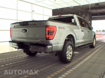 2023 Ford F-150 XLT Crew Cab Medium Bed - miniatura 4